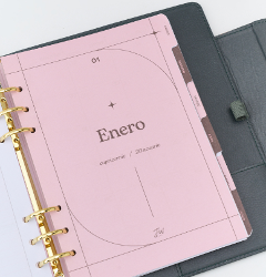 AGENDA FW 2026 15X21 DXP - C/ BROCHE TIMELESS - 202005/ 202004 (x U.)