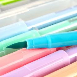 FIBRA PELIKAN MARKANA PUNTA PINCEL PASTEL X12 OFI20 (x U.)