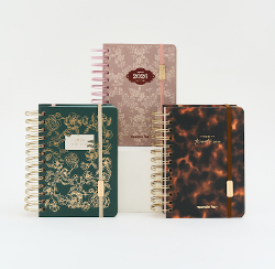 AGENDA FW 2026 12X17 2DXP - BOHO 976 / CUTE 975/ INSPIRE 981 / PINK 201978 / UNIVERSO 979 (x U.)